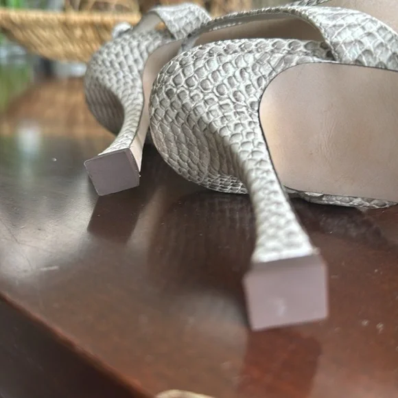 Jimmy Choo Cream Snakeskin-Effect Slingback Heels 10.5 or 40.5 NWT - Picture 5 of 7